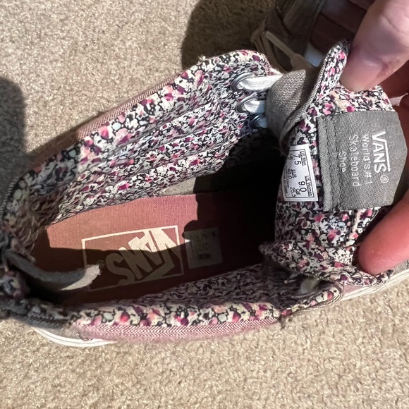 Vans High Tops - Picture 4 of 9